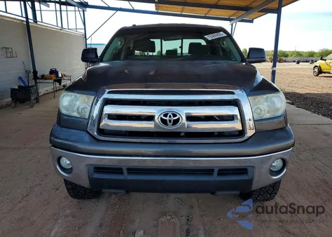 2013 Toyota Tundra Double Cab Sr5 из США, поврежденный, VIN 5TFRY5F16DX135011